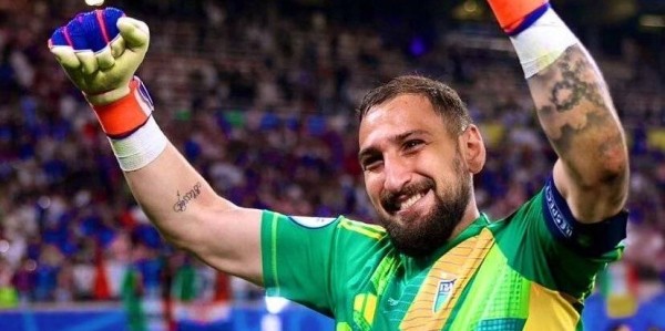 曼城创纪录！多纳鲁马周薪26万英镑，瓜迪奥拉：世界最高薪门将